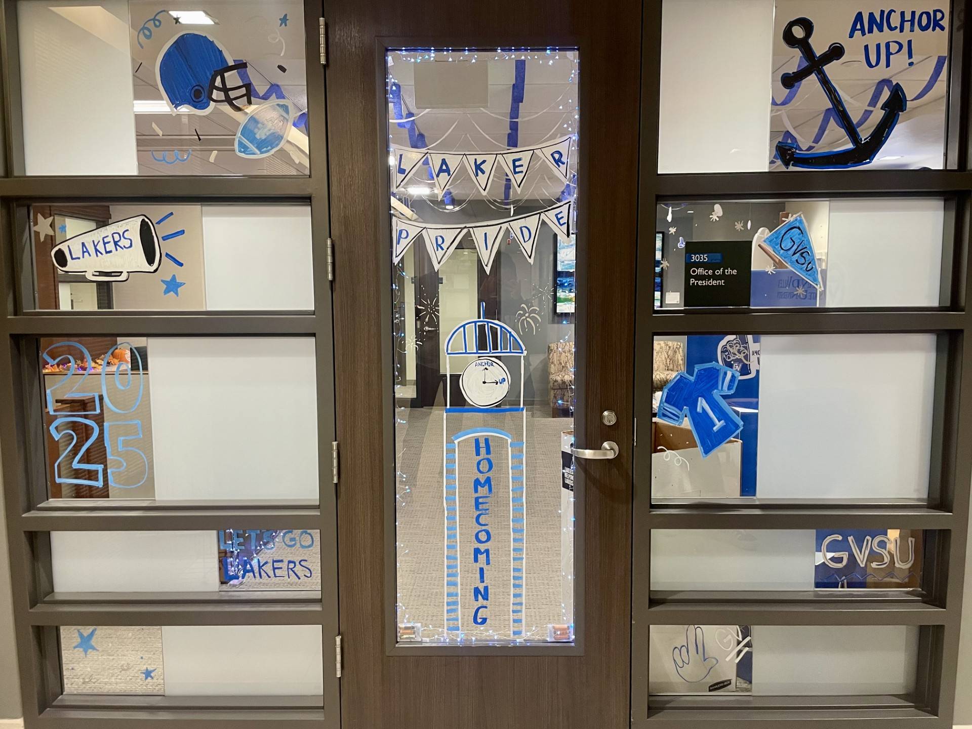 President's Office Homecoming decor, office entryway